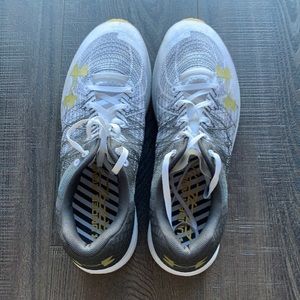 Under Armour Velociti Running Shoes